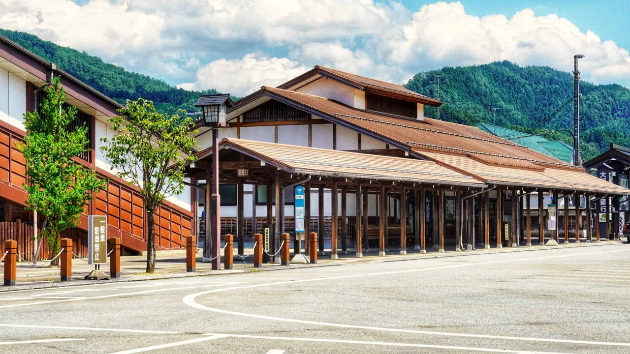 
JR Hida-Furukawa Station 1

