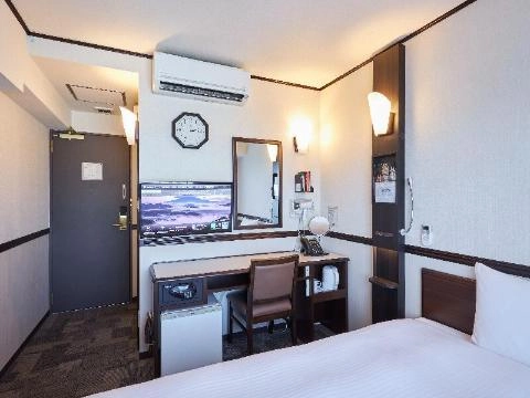 Toyoko Inn Tokyo-eki Yaesu Kita-guchi2