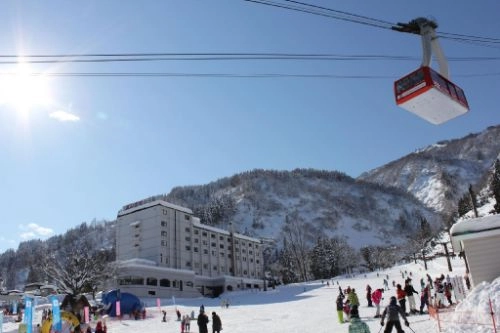 Yuzawa Toei Hotel Exterior