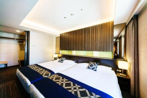 Super Hotel Premier Tokyo Station room