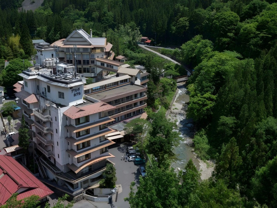 Shima Grand Hotel Exterior