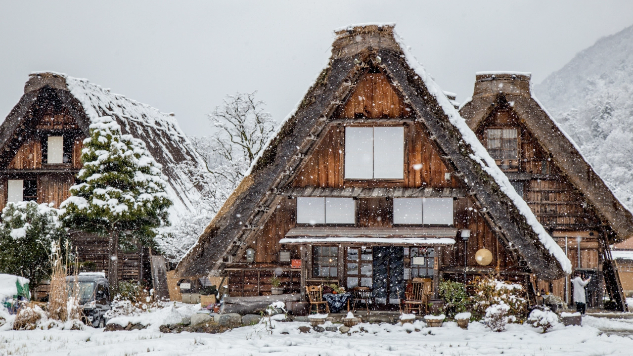 Japan’s Winter Wonderland: The Ultimate Guide to Snow in Japan