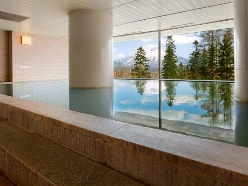 Hilton Niseko Village Large bath
