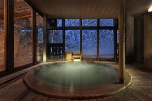 Oomiya Ryokan open air bath