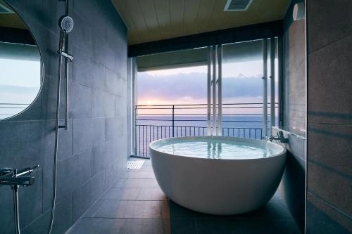 samana hotel Yakushima bathroom