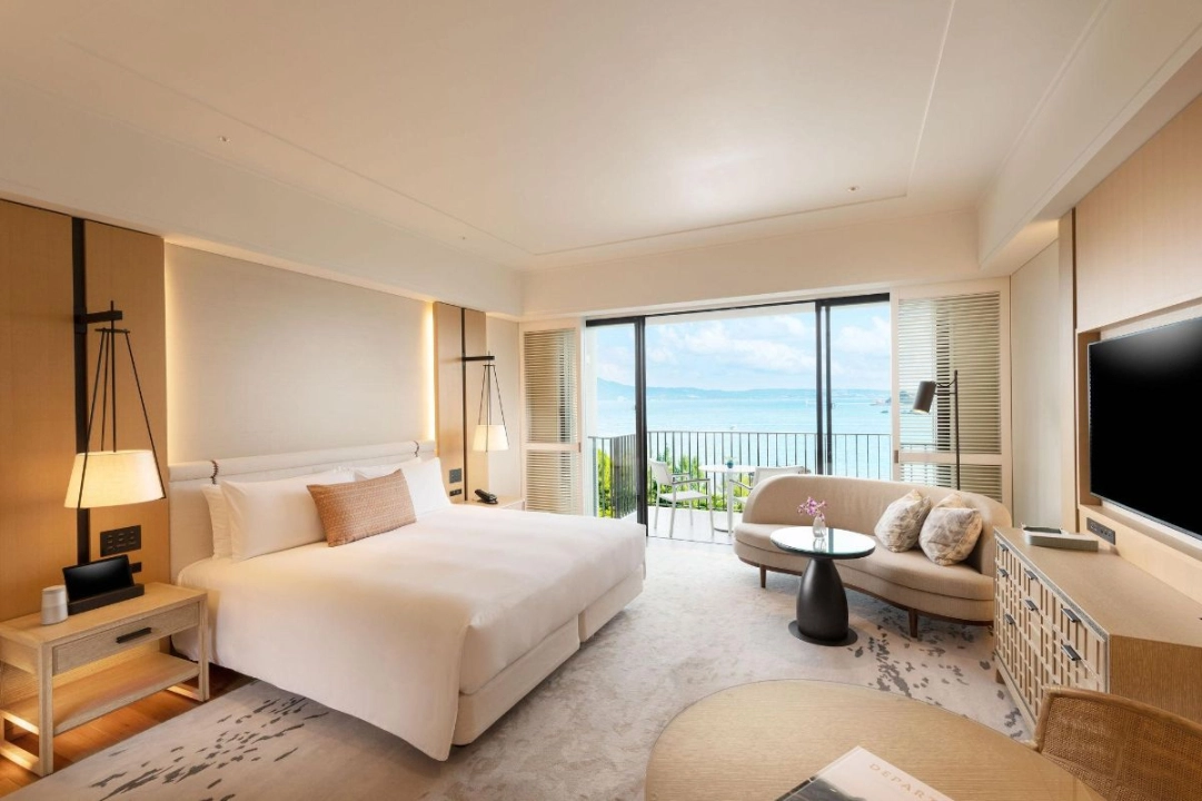 Okinawa Halekulani Interior
