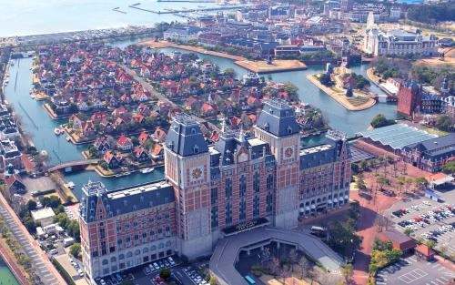 Hotel Okura JR Huis Ten Bosch view