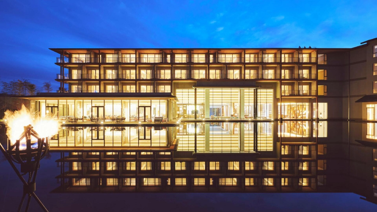Hotel Indigo Inuyama Urakuen Garden Exterior2
