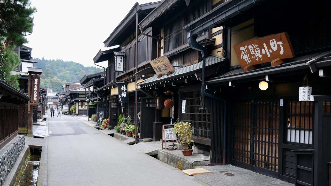 東京発「小京都」ツアー：松本と高山を巡る2泊3日の旅