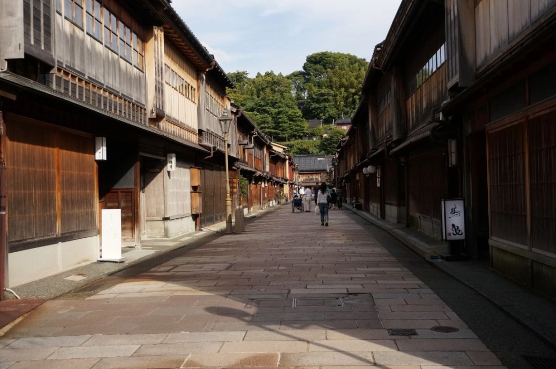 Higashi Chaya District