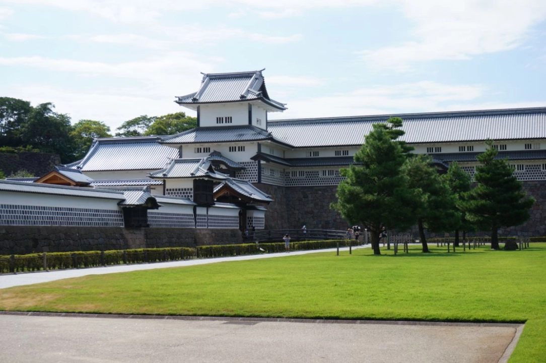 Kanazawa Castle Park