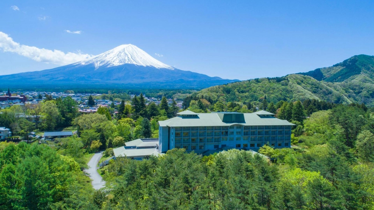 Fuji View Hotel Exterior