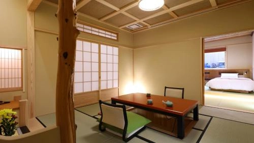 Shibu Onsen Kokuya room