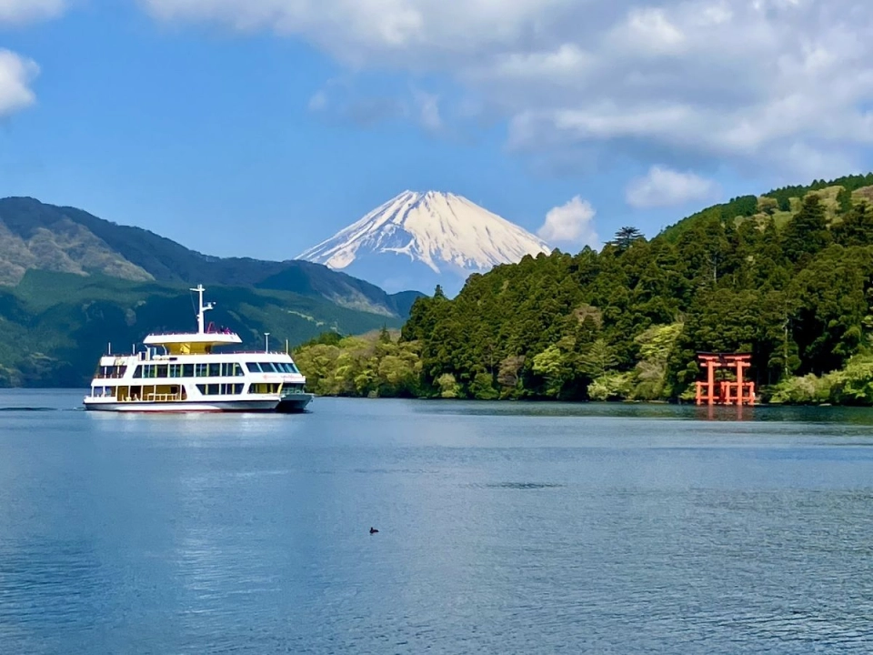Lake Ashi Sightseeing Cruise