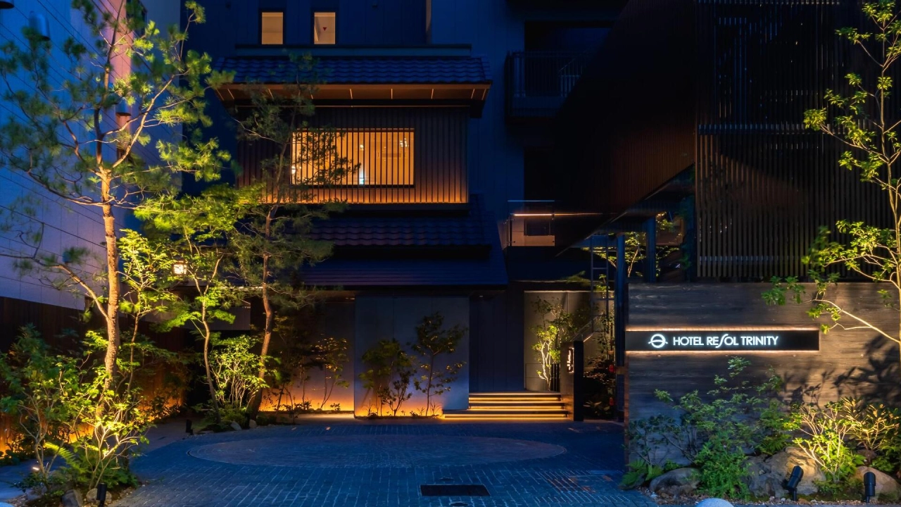 Hotel Resol Trinity Osaka Exterior