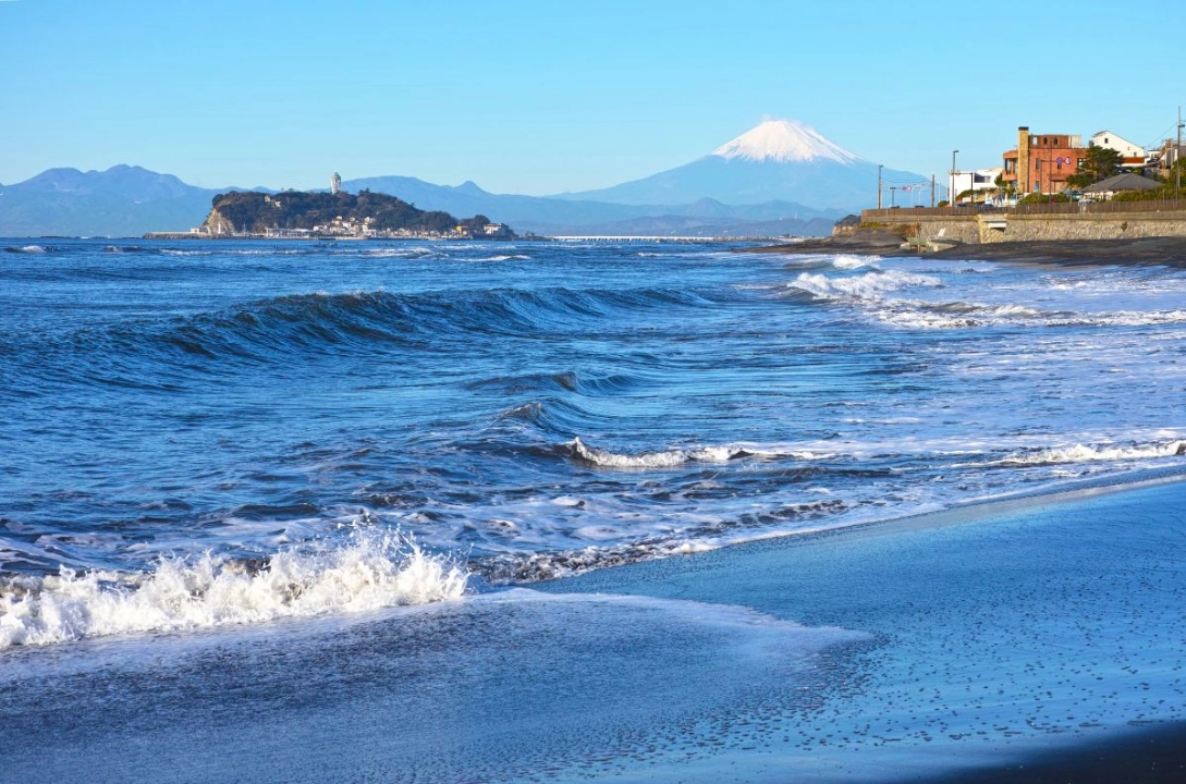 Shichirigahama Beach (Kanagawa Prefecture)