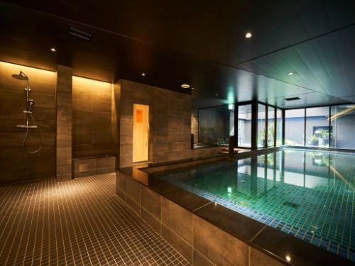 Princess Garden Hotel Large bath